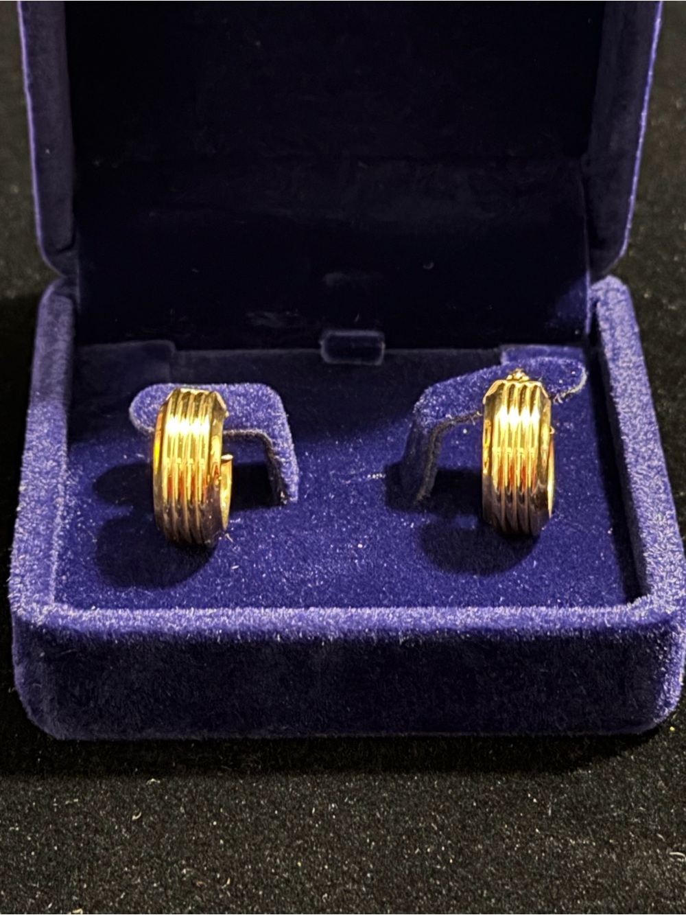 18K Milor Italy Gold Ribbed Hoops with Pierced Hinge Clasps